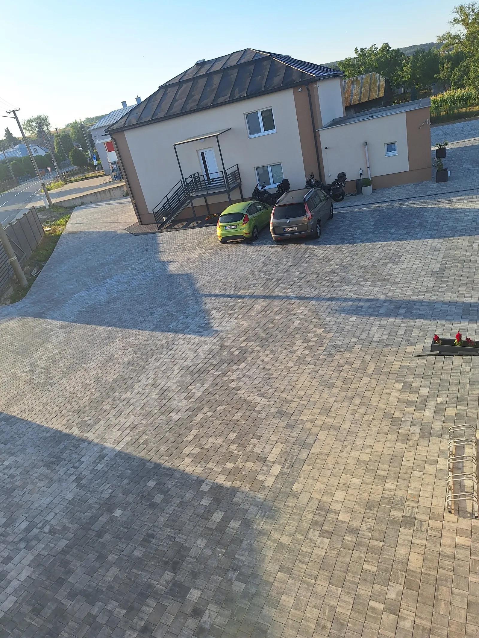Parkovisko priamo pri penzióne